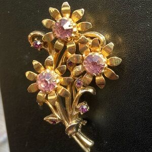 Gold Tone Crystal Flower Brooch